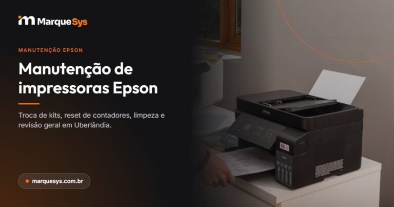 Multifuncional Epson EcoTank com tanques de tinta frontais numa bancada de escritório, na arte do artigo sobre manutenção de impressoras Epson da MarqueSys